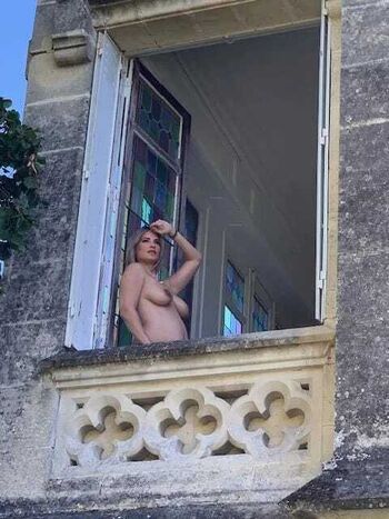 Leaked Claire castel page private photo viral onlyfans
