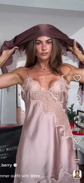 Leaked Clara berry private photo viral onlyfans