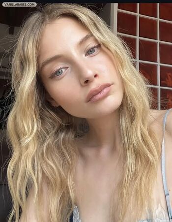 Leaked Clarissa sirica page private photo viral onlyfans