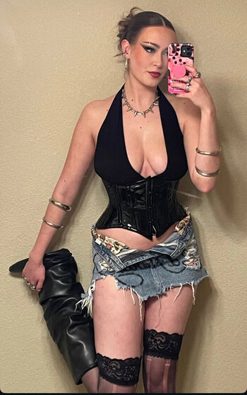 Cleo Toris