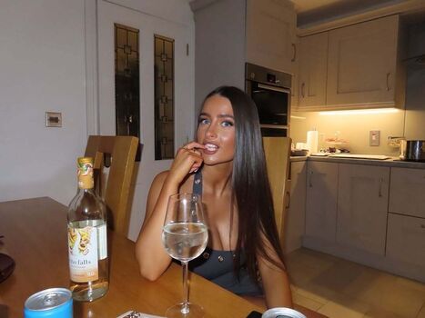 Leaked Clodaghnicgiollabhain private photo viral onlyfans