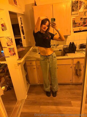 Leaked Clownprincesskylie private photo viral onlyfans