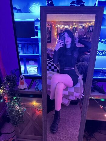 Leaked Coraauroraa private photo viral onlyfans