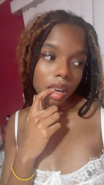 Leaked Coraldom private photo viral onlyfans