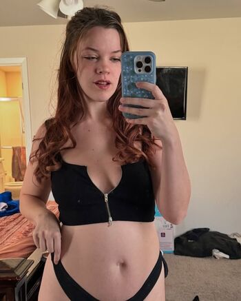 Leaked Cosmicslxt private photo viral onlyfans