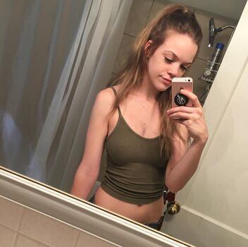 Leaked Cosmicslxt private photo viral onlyfans