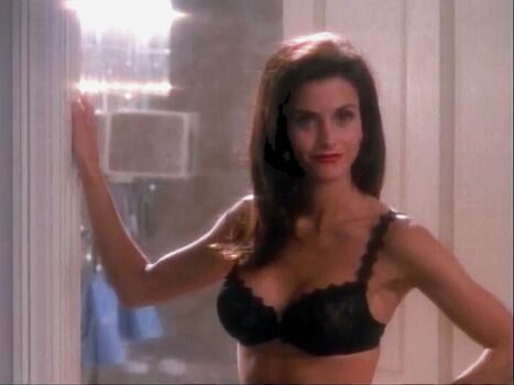 Leaked Courteney cox private photo viral onlyfans