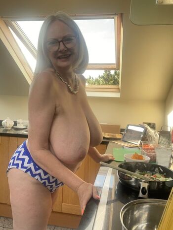 Leaked Courtesan annabel page private photo viral onlyfans