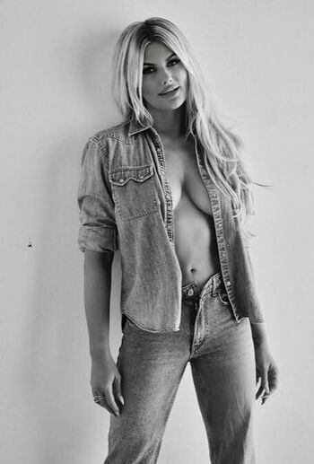 Leaked Courtney hansen private photo viral onlyfans