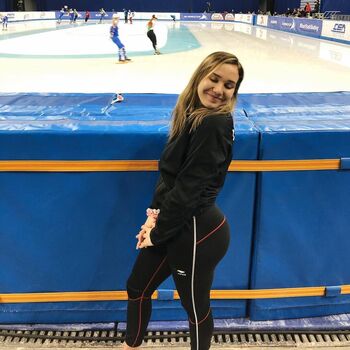 Courtney Sarault