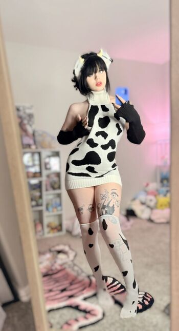 Leaked Cow maid cow bikini cosplay page private photo viral onlyfans