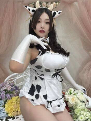 Leaked Cow maid cow bikini cosplay private photo viral onlyfans