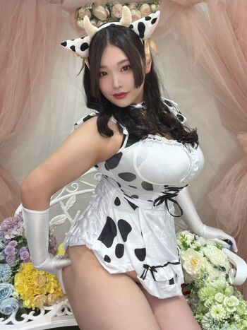 Leaked Cow maid cow bikini cosplay private photo viral onlyfans