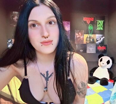 Leaked Crimson dead wolf page private photo viral onlyfans