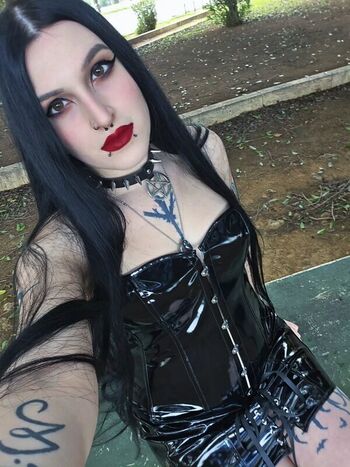 Crimson Dead Wolf