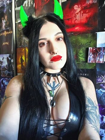 Leaked Crimson dead wolf private photo viral onlyfans