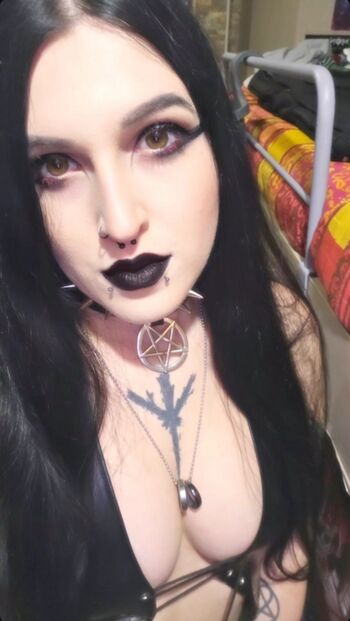 Leaked Crimson dead wolf private photo viral onlyfans
