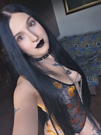 Crimson Dead Wolf