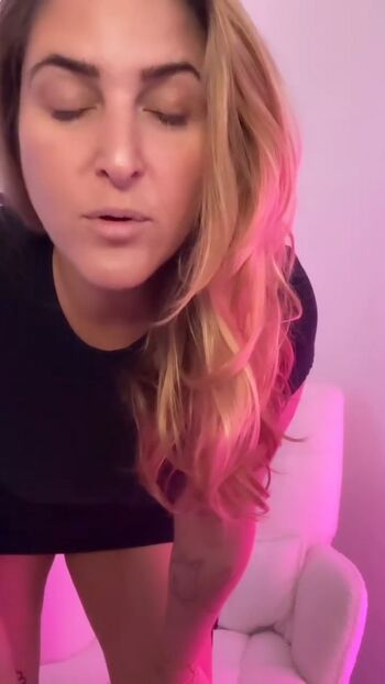 Cristy Reacts
