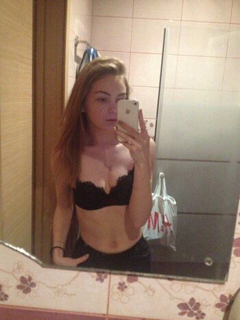 Leaked Crystallandysh page private photo viral onlyfans