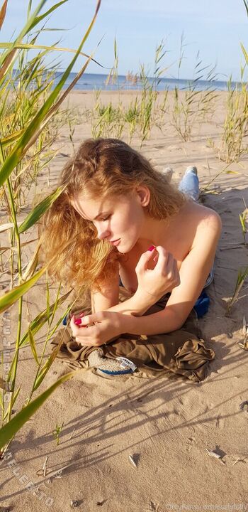 Leaked Curly lolly page private photo viral onlyfans