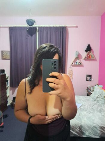 Leaked Curvycleo private photo viral onlyfans