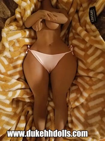 Leaked Curvydoll private photo viral onlyfans