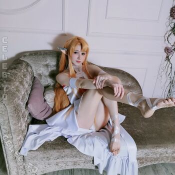 Cute Foxy Feet