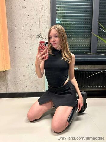 Leaked Cute maddison private photo viral onlyfans