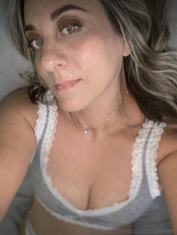 Leaked Cutesexymom page private photo viral onlyfans