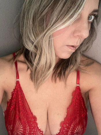 Leaked Cutesexymom page private photo viral onlyfans