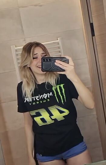 Leaked Cyeluu private photo viral onlyfans
