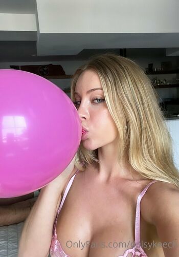 Leaked Daisy keech private photo viral onlyfans