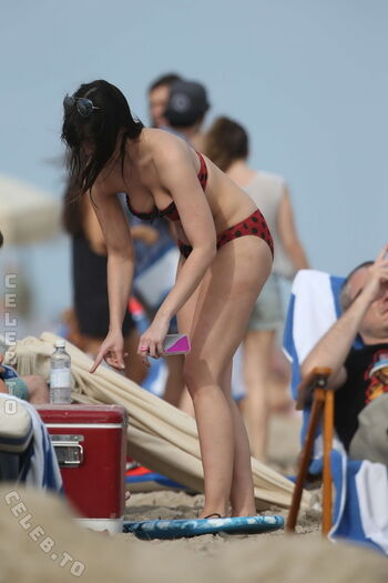Daisy Lowe
