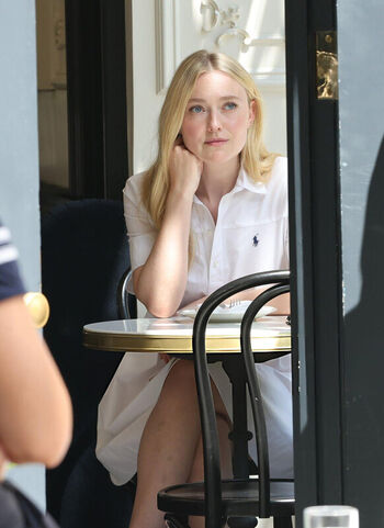 Leaked Dakota fanning private photo viral onlyfans
