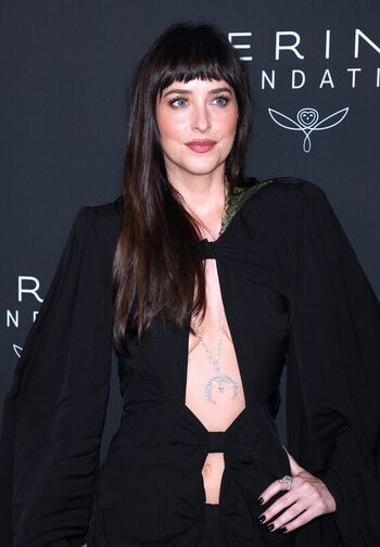 Leaked Dakota johnson page private photo viral onlyfans