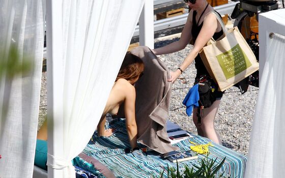 Dakota Johnson