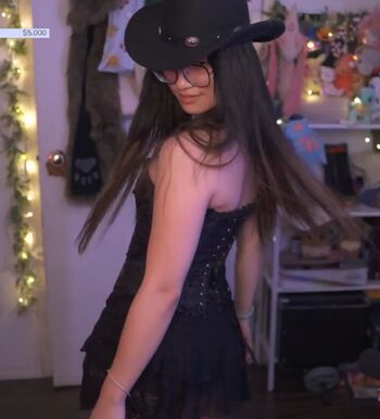 Leaked Dalcompeach private photo viral onlyfans