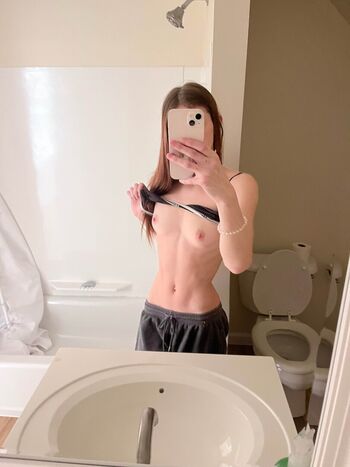 Leaked Dangerouspeachx private photo viral onlyfans
