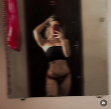dani_bluee