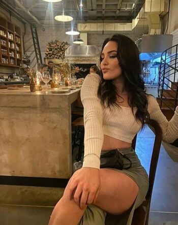 Daniela Flores