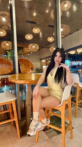 Leaked Daniela velsquez page private photo viral onlyfans