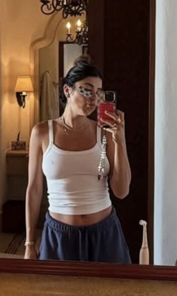 Daniella Monet