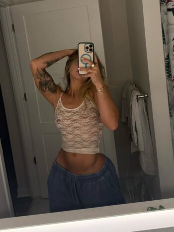 Danielle Cooper / danicooppss