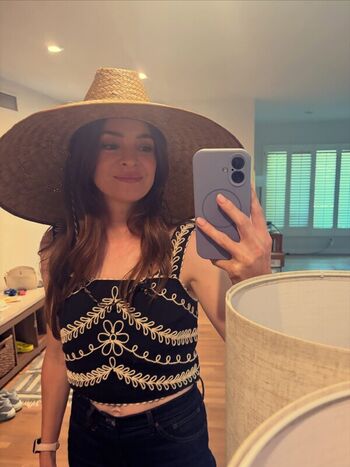 Leaked Danielle panabaker page private photo viral onlyfans