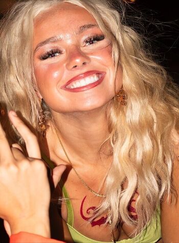 Leaked Darianrhodess private photo viral onlyfans