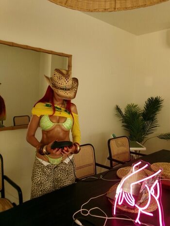 Leaked De la rose private photo viral onlyfans