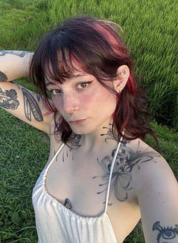Leaked Deadmiette page private photo viral onlyfans