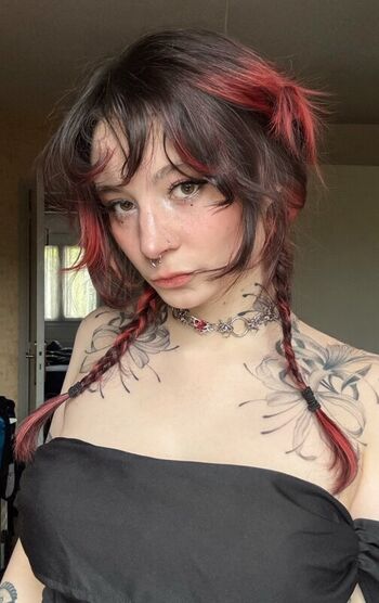 Leaked Deadmiette private photo viral onlyfans