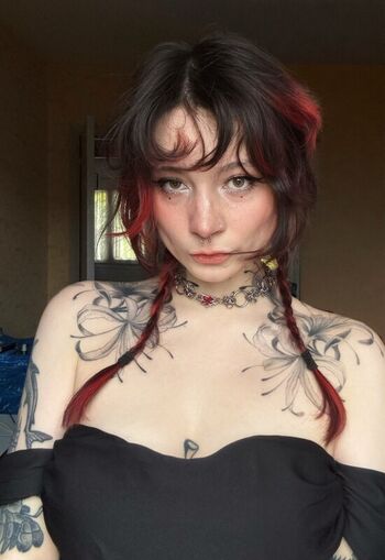 Leaked Deadmiette private photo viral onlyfans